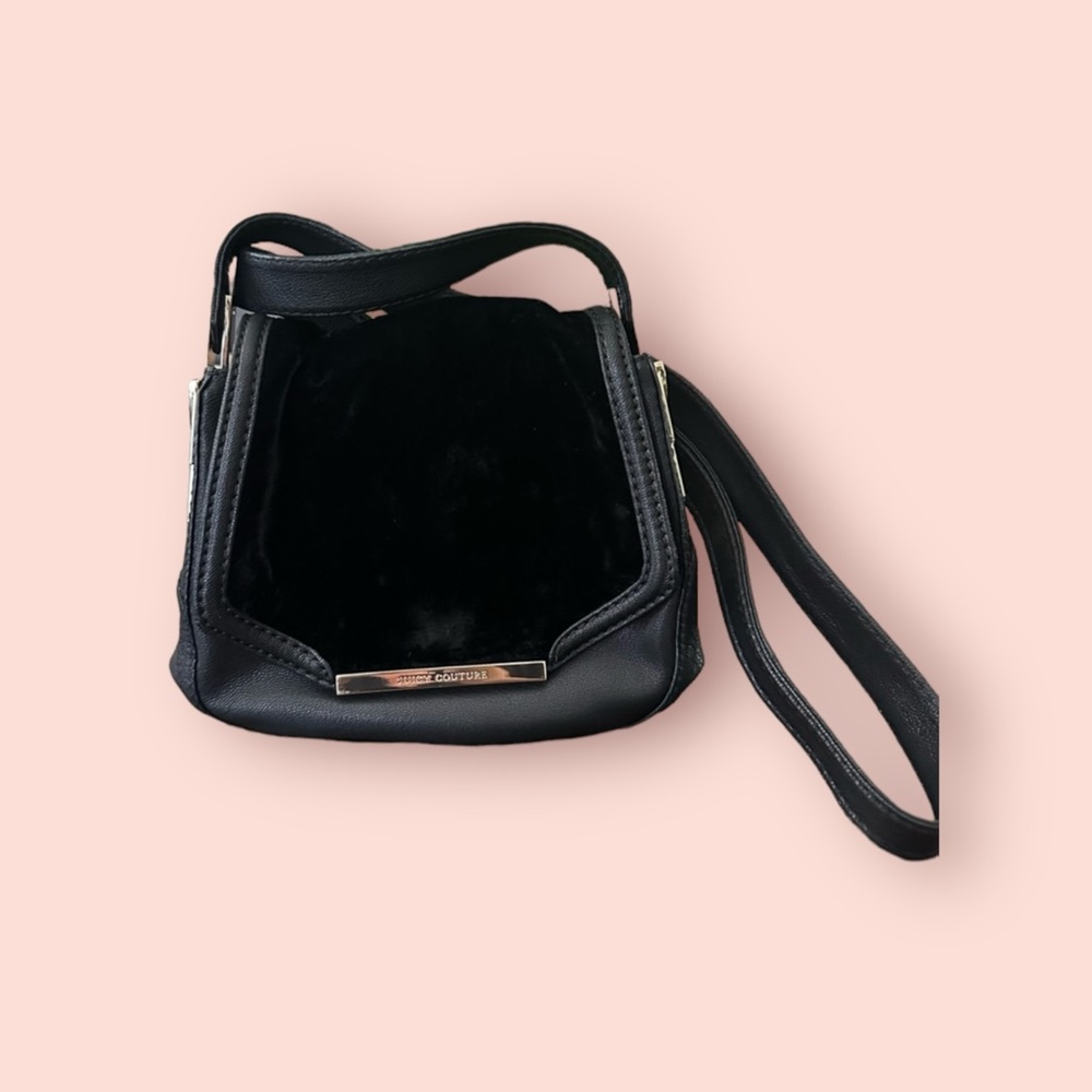 Juicy Couture Deco Glam
Shelby Satchel